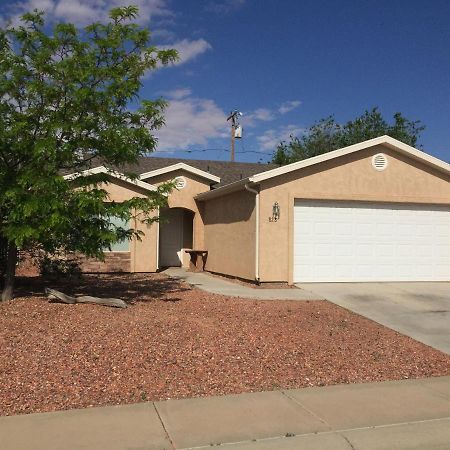 Lone Rock Retreat - 3-Bedroom Near Lake Powell Page Extérieur photo