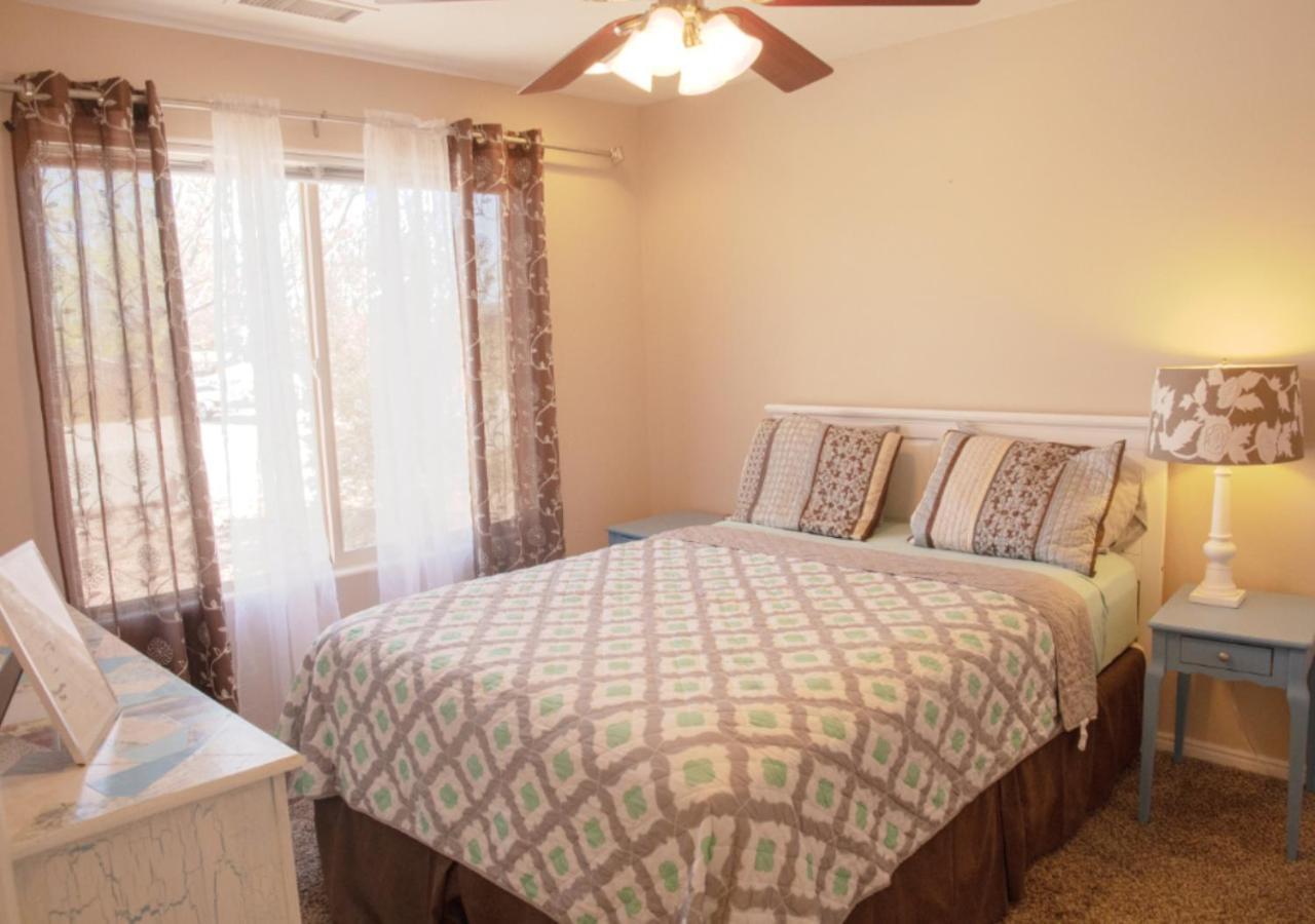 Lone Rock Retreat - 3-Bedroom Near Lake Powell Page Extérieur photo