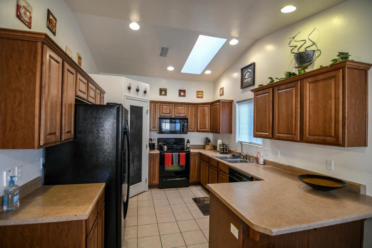 Lone Rock Retreat - 3-Bedroom Near Lake Powell Page Extérieur photo