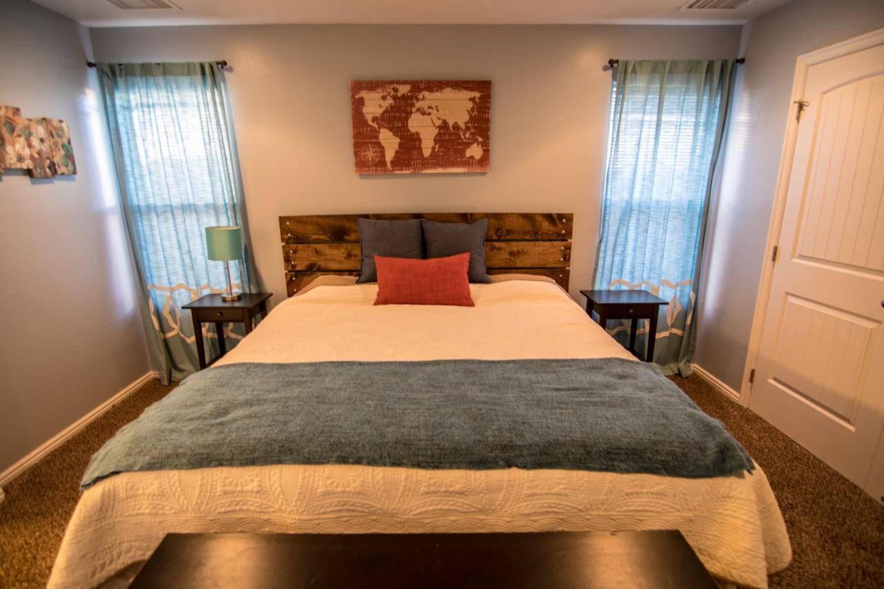 Lone Rock Retreat - 3-Bedroom Near Lake Powell Page Extérieur photo